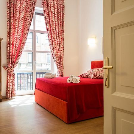 Prestigious Apartment Via Barberini Rome Exterior photo