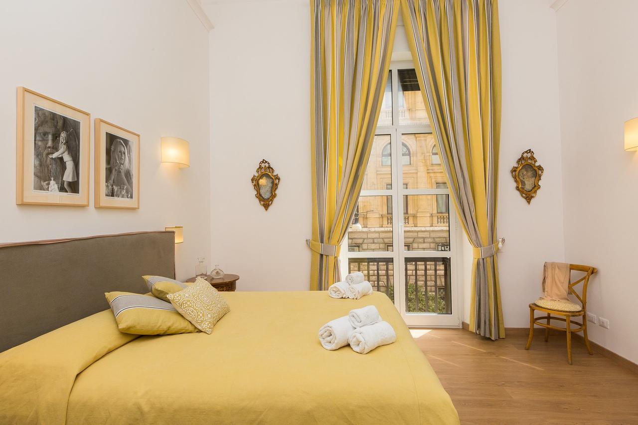Prestigious Apartment Via Barberini Rome Exterior photo