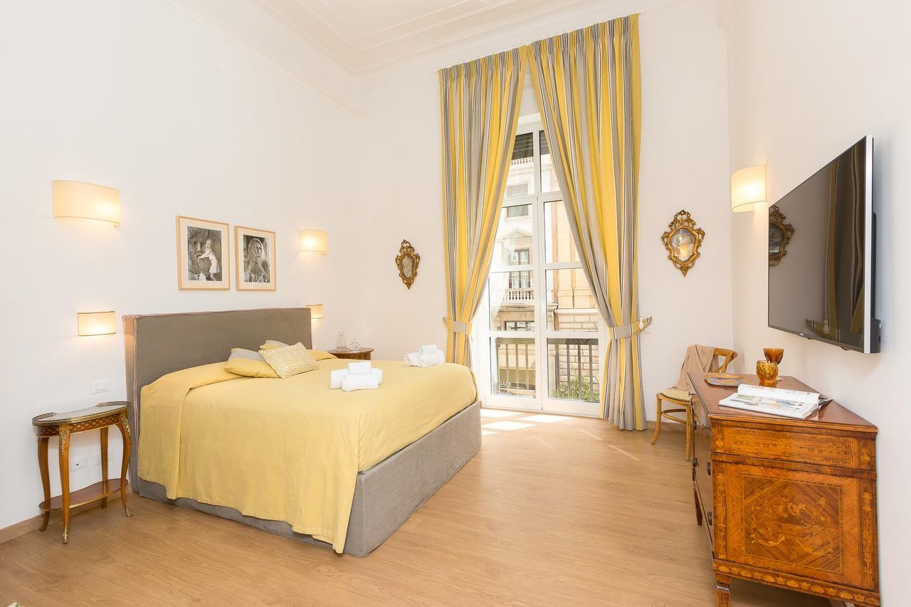 Prestigious Apartment Via Barberini Rome Exterior photo