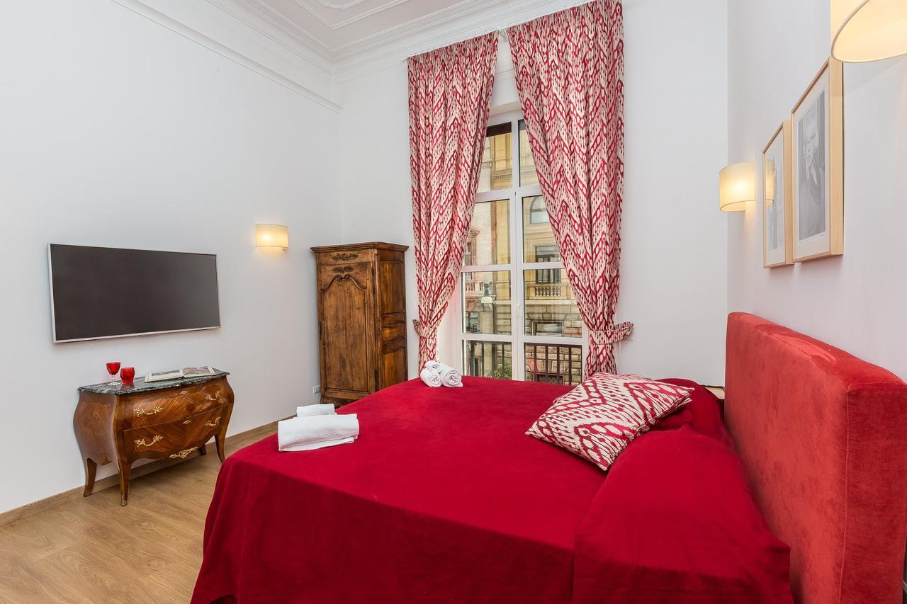 Prestigious Apartment Via Barberini Rome Exterior photo