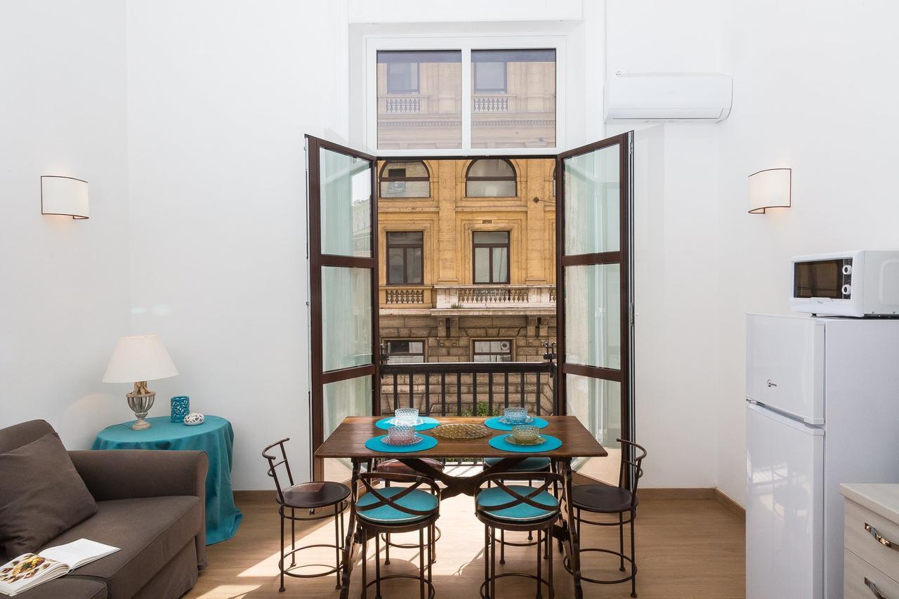 Prestigious Apartment Via Barberini Rome Exterior photo